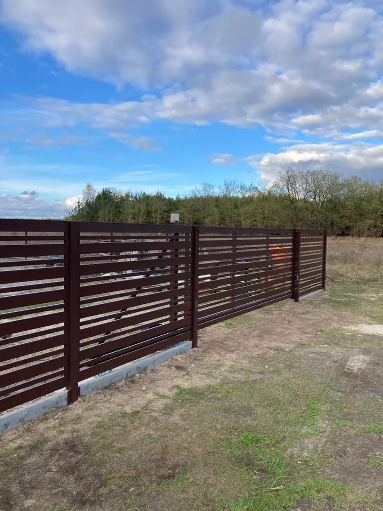 Ogrodzenie poziome antracyt wzór dekoracyjny stalowy - produkcja Stalowy Bechta Gorzów